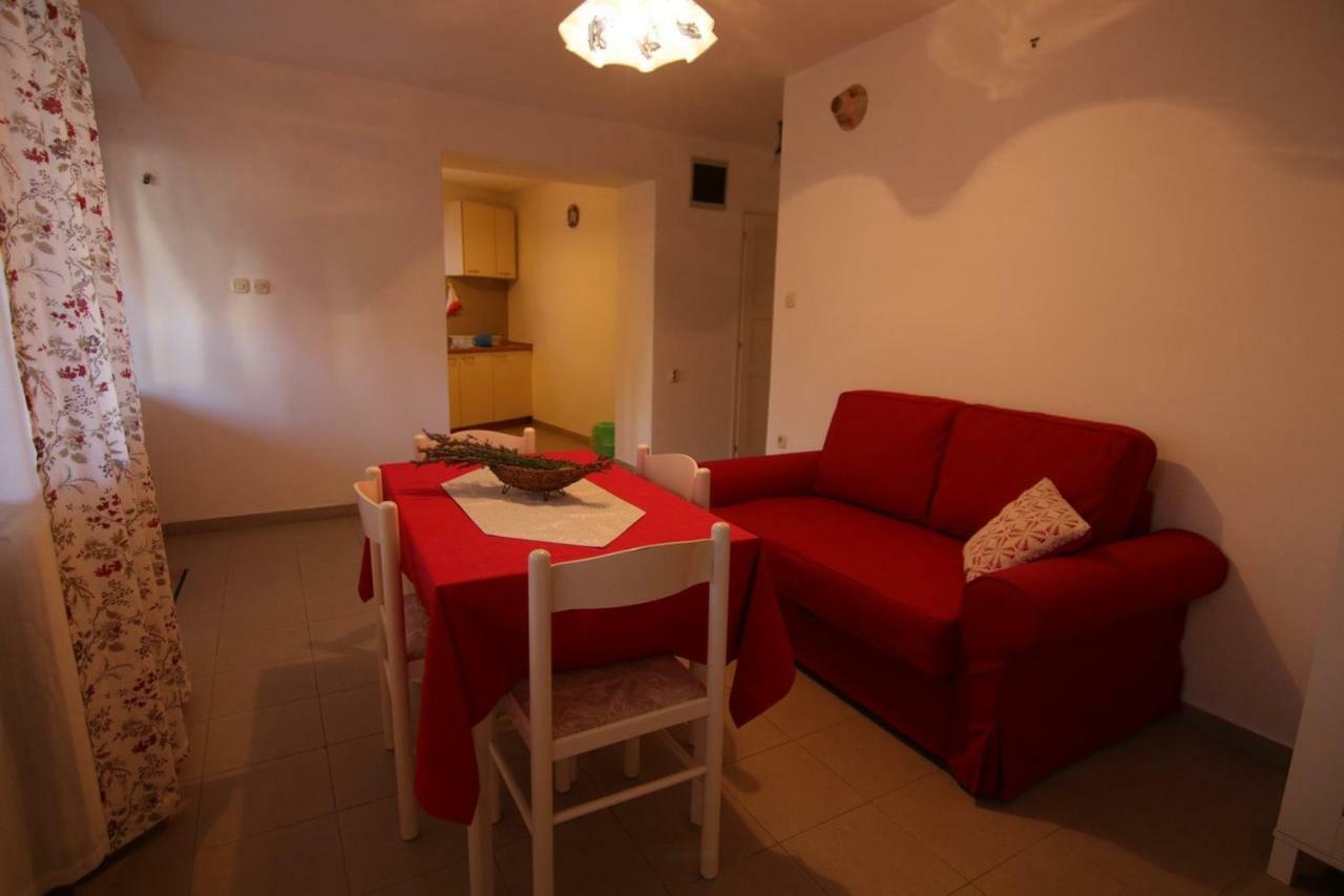 Apartmán App With A Lovely Patio Mali Lošinj Exteriér fotografie