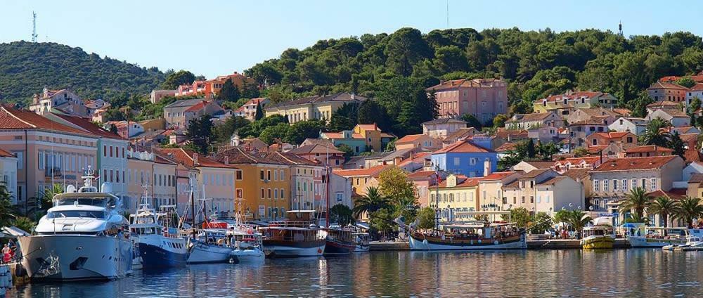 Apartmán App With A Lovely Patio Mali Lošinj Exteriér fotografie